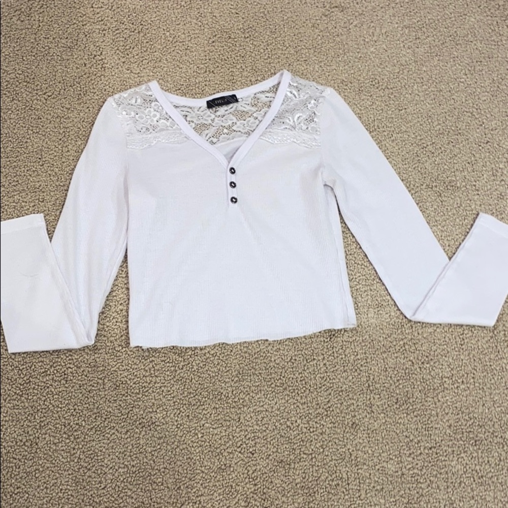 White cropped long sleve